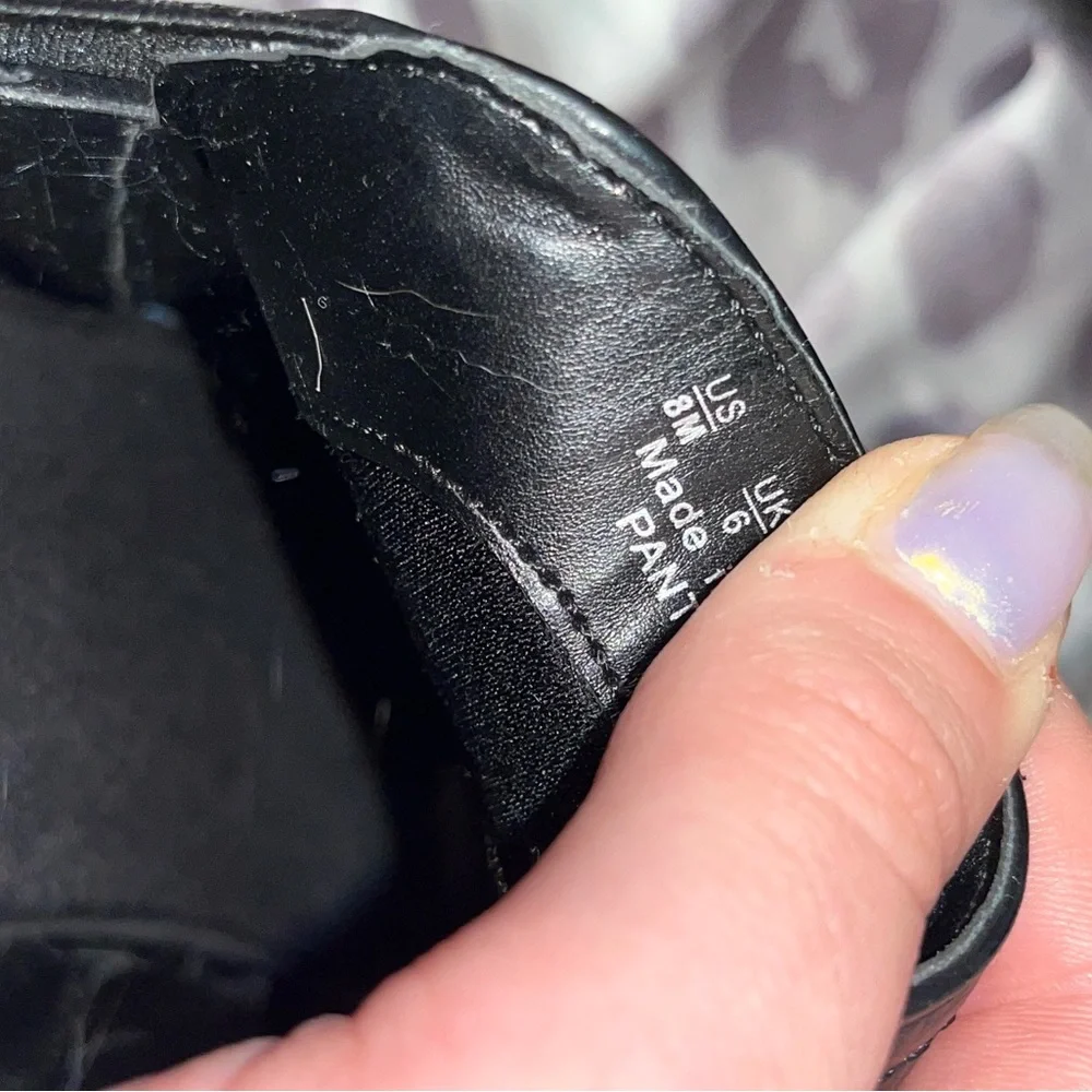 Pump Heels - Picture 3 of 3